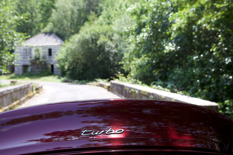 Illustration for article titled Porsche 993: A hero you should meet